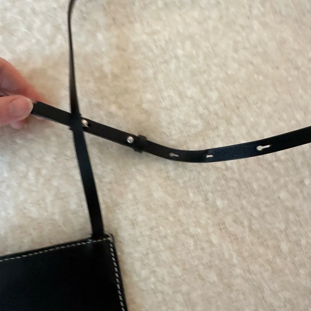 Ganni Small Leather Crossbody - Picture 4 of 5
